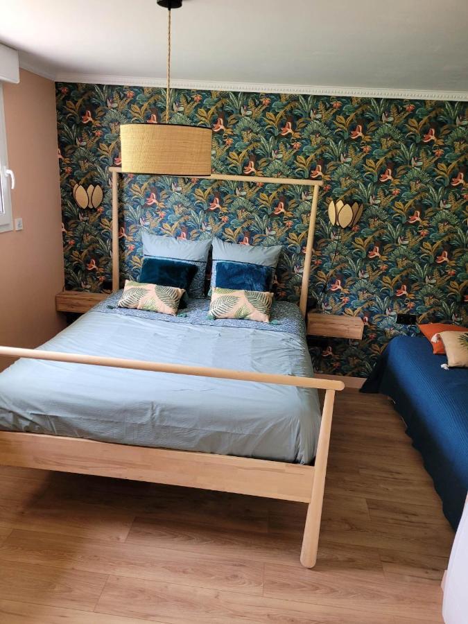 A L'Ombre De La Treille -Proche Saint-Emilion Bed & Breakfast ภายนอก รูปภาพ